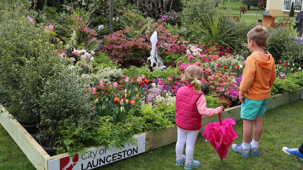 Bring the kids along to the Blooming Tasmania Flower & Garden Festival. Bring the kids along to the Blooming Tasmania Flower & Garden Festival.